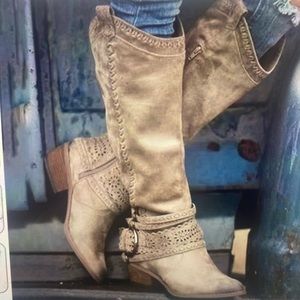 Tan cowgirl Boots light brown Embroidery and wrapped belt design. Chunky Heels